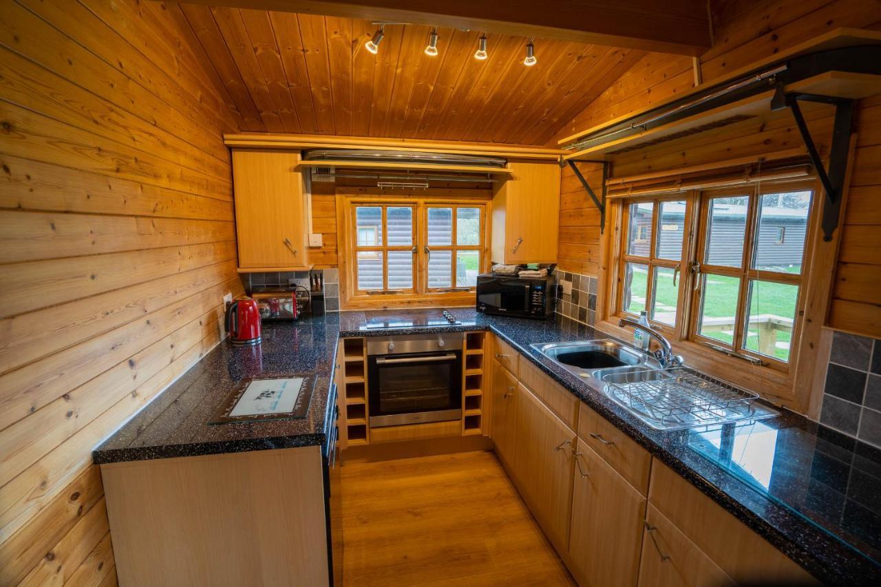 Wall Eden Farm - Luxury Log Cabins And Glamping Highbridge Eksteriør billede