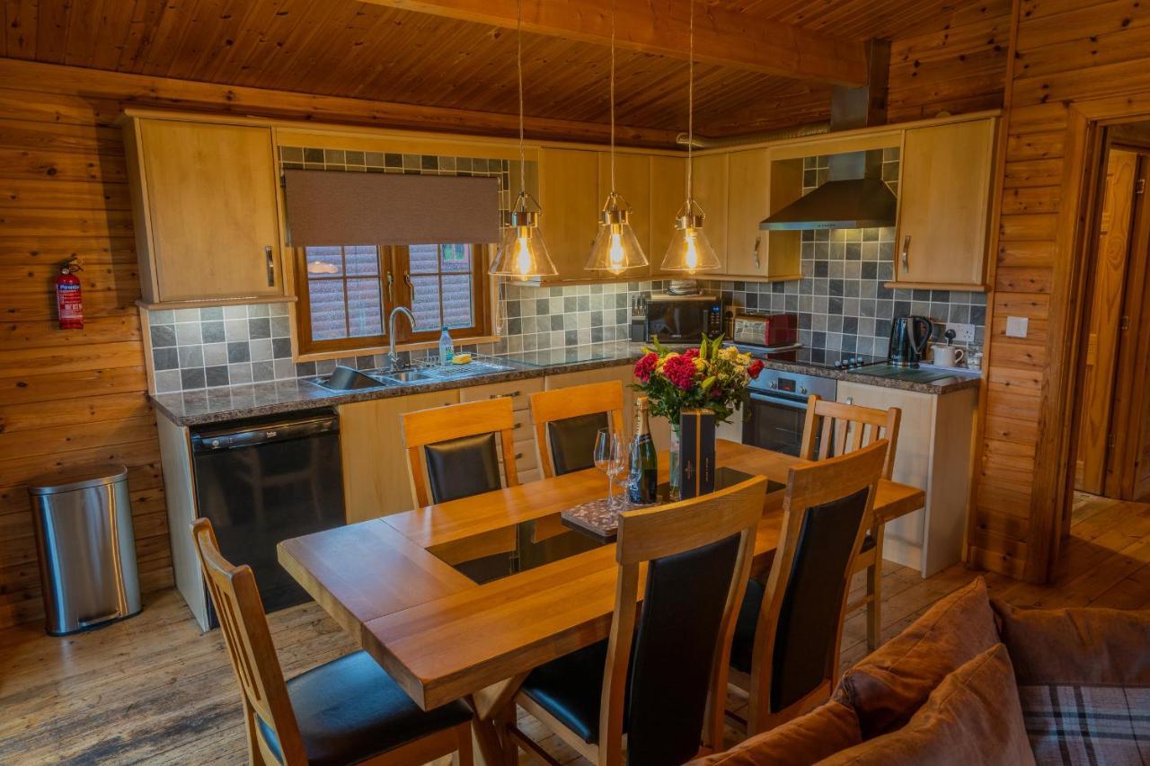 Wall Eden Farm - Luxury Log Cabins And Glamping Highbridge Eksteriør billede