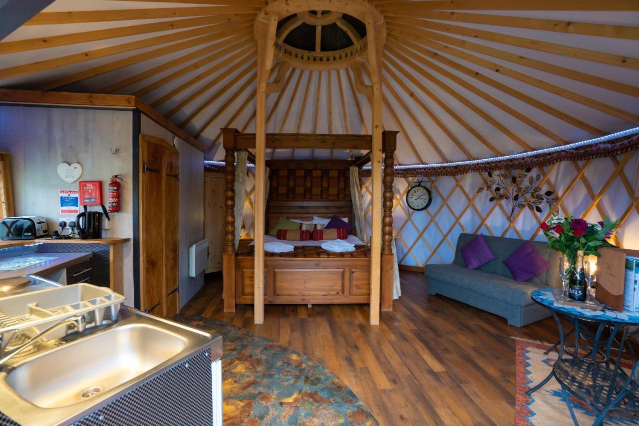 Wall Eden Farm - Luxury Log Cabins And Glamping Highbridge Eksteriør billede