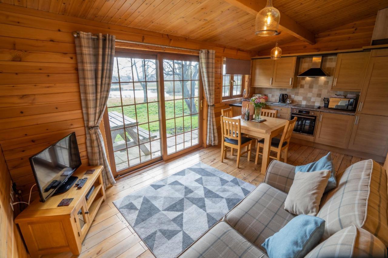 Wall Eden Farm - Luxury Log Cabins And Glamping Highbridge Eksteriør billede