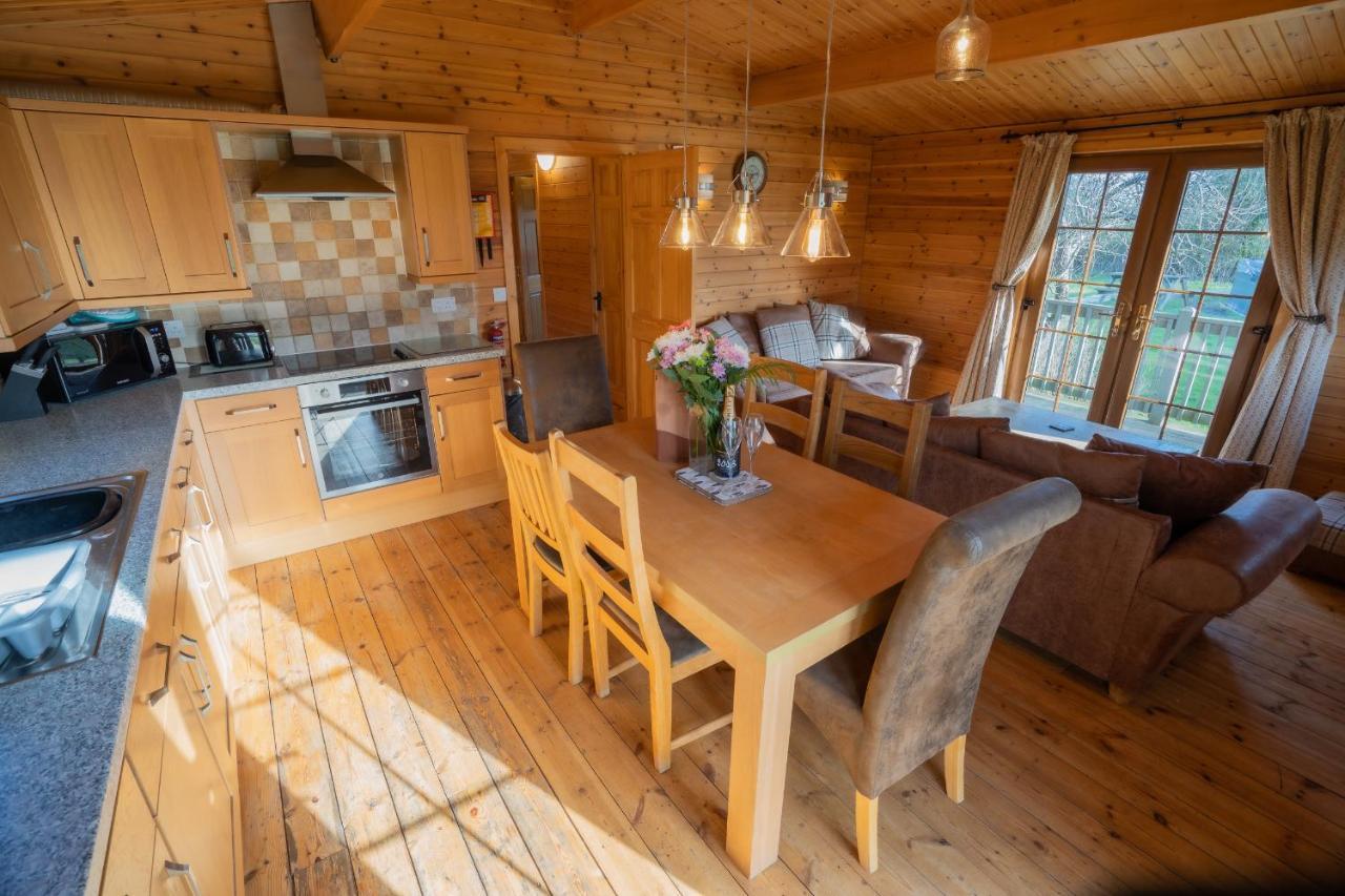 Wall Eden Farm - Luxury Log Cabins And Glamping Highbridge Eksteriør billede