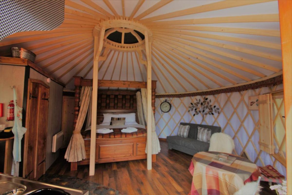 Wall Eden Farm - Luxury Log Cabins And Glamping Highbridge Eksteriør billede